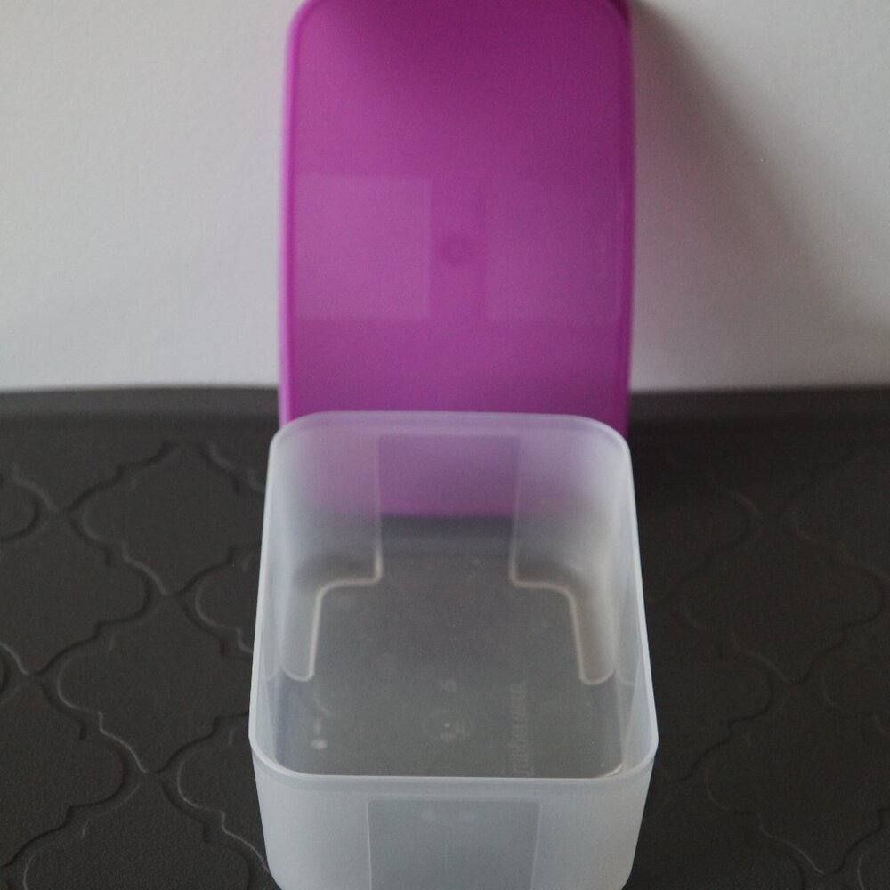 Tupperware Large and Medium Square Container Set - Picture 2 of 8